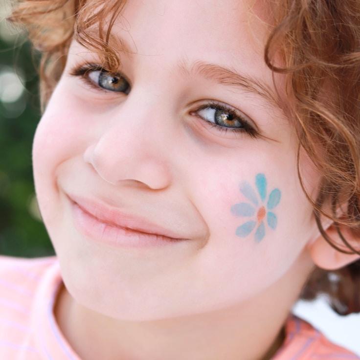 Omar Khoury, Client Relations Director, discussing corporate gifting strategy with business clients